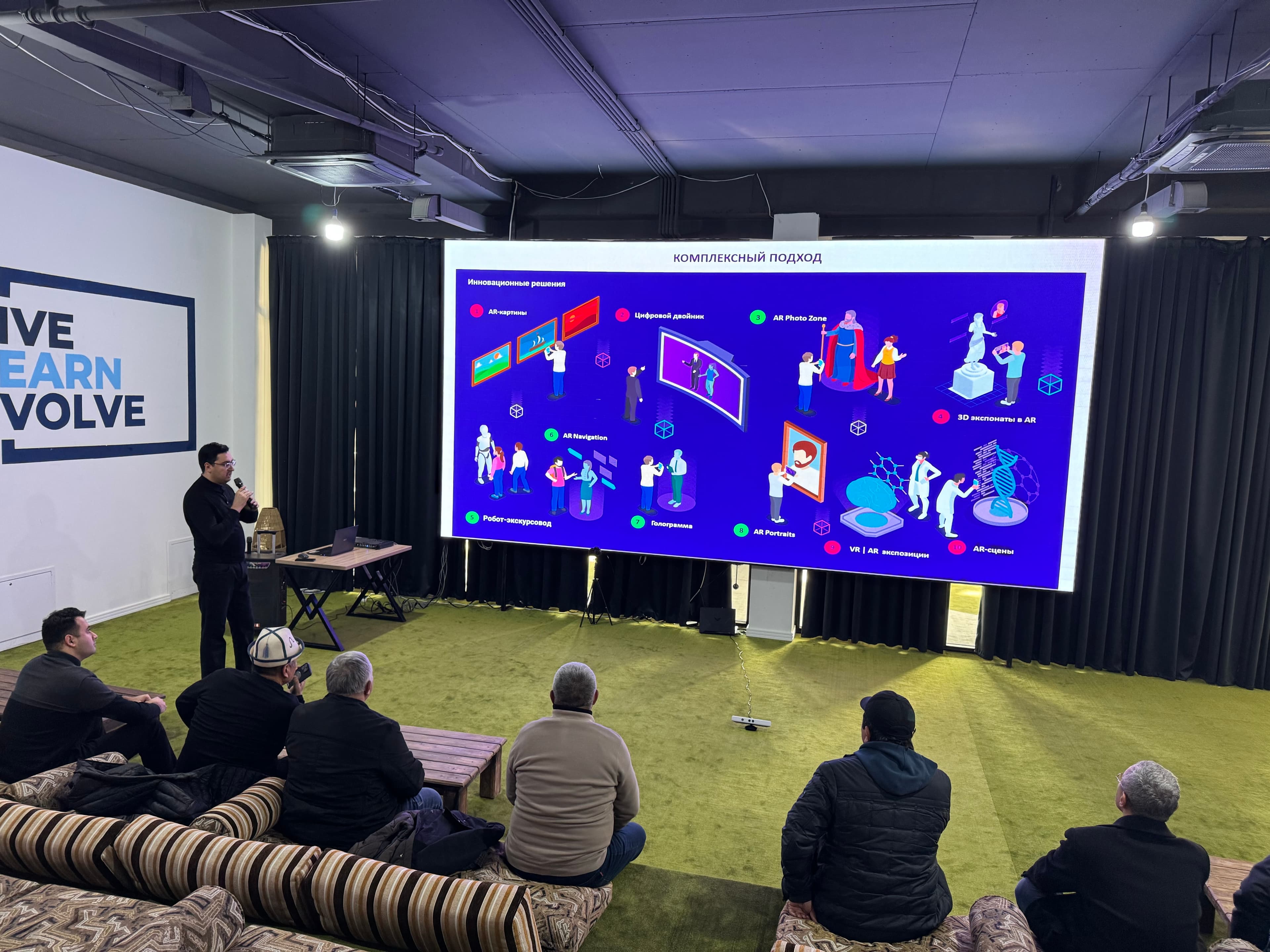 Jamoaviy ish va CreativeTech-loyihalar uchun FutureLab kovorkingi